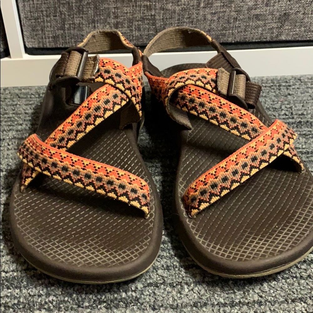 Chacos size 8